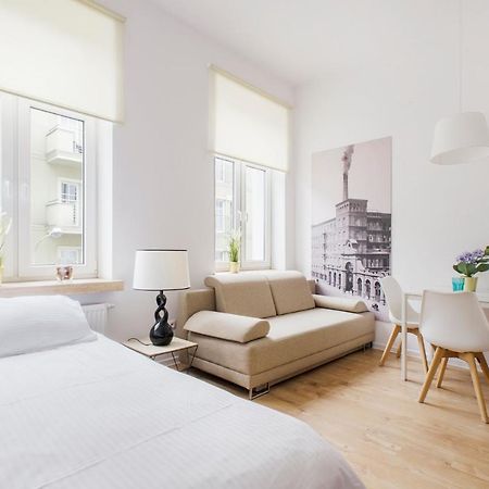 Cozy Apartments On Sierpnia Street ウッチ エクステリア 写真