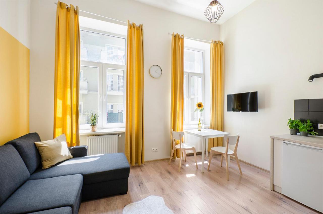 Cozy Apartments On Sierpnia Street ウッチ エクステリア 写真