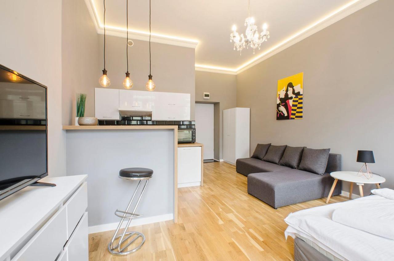 Cozy Apartments On Sierpnia Street ウッチ エクステリア 写真