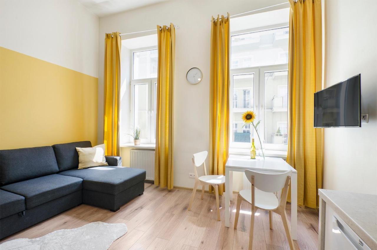 Cozy Apartments On Sierpnia Street ウッチ エクステリア 写真
