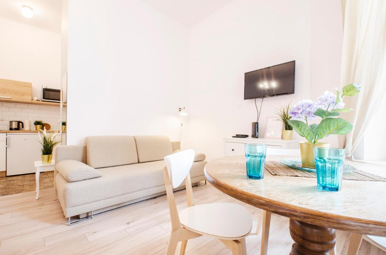 Cozy Apartments On Sierpnia Street ウッチ エクステリア 写真